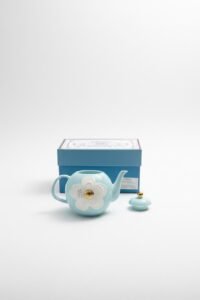 LS LUXURIOUS AURELIA TEA POT - BLUE With Gift Box 1150ml 2ab45d4f e3a1 485d b61e 62a7bbc2b7ed